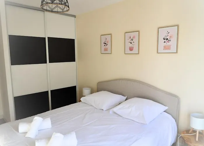 Casa vacanze Maison De Climatisee - Metro A 250m